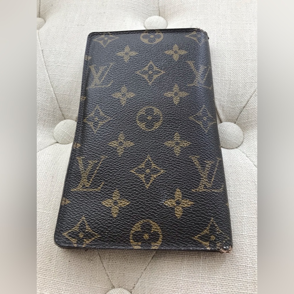 Louis Vuitton long bi fold wallet